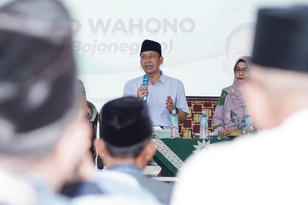 Melalui Kartu Guru, Setyo Wahono Komitmen Sejahterakan Guru Swasta di Bojonegoro