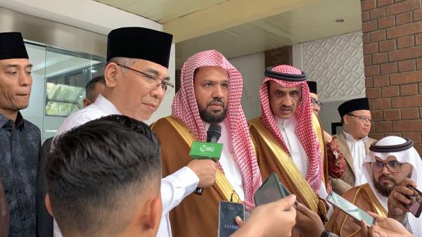 Imam Besar Masjid Nabawi Bawa Kabar Baik dari Arab Saudi untuk NU