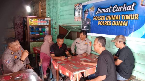 Laksanakan Kegiatan Jumat Curhat Demi Jaga Situasi Keamanan Dipimpin Kanit Binmas Polsek