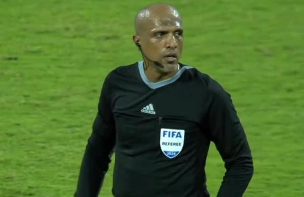 Wasit Ahmed Al Kaf Dipanggil AFC, Terancam Hukuman hingga Akhir Musim Usai Rampok Kemenangan Timnas!