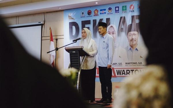 Hasil Survei Terbaru Pilkada Banjarbaru, Elektabilitas Hj. Lisa-Wartono Ungguli Aditya-Said