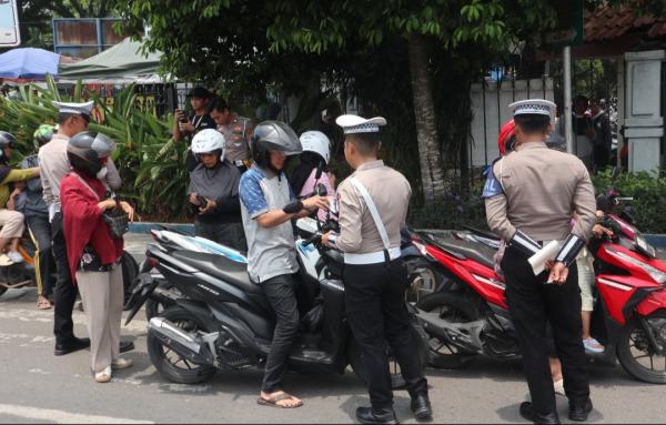 Waduh! Operasi Zebra Maung 2024 : Puluhan Kendaraan Terjaring di Lebak