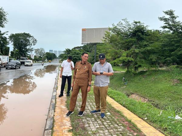 Solusi Penanganan Banjir di Batam, Andi Agung: Ajak Warga Gotong Royong