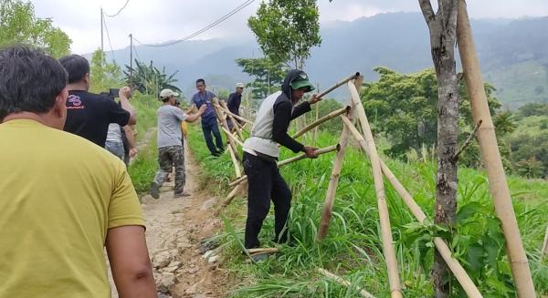 Ratusan Petani Ramai Ramai Protes Ulah Danramil Bawa Nama Panglima TNI Pagari Lahan Garapan