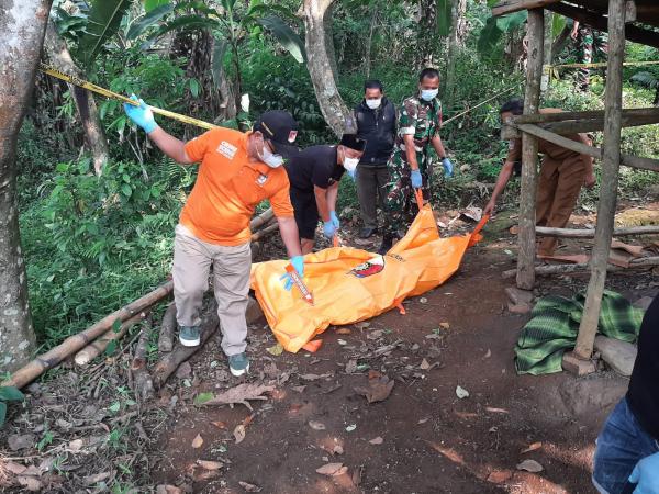 Pria Berkumis Lebat Ditemukan Tewas di Darangdan Purwakarta, Penyebabnya Masih Diselidiki Polisi