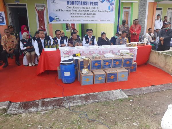 Taruna Ikrar :  BPOM Sita Obat Bahan Alam Ilegal di Kabupaten Kampar Omzet Milyaran