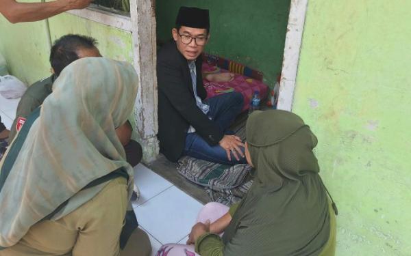 Jenguk Korban Kecelakaan yang Minim Perhatian, Kang Unjang : 