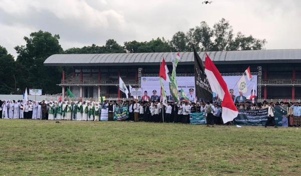 Belasan Ribu Santri Hadiri Peringati HSN 2024 Tingkat Kota Tasikmalaya di Stadion Wiradaha