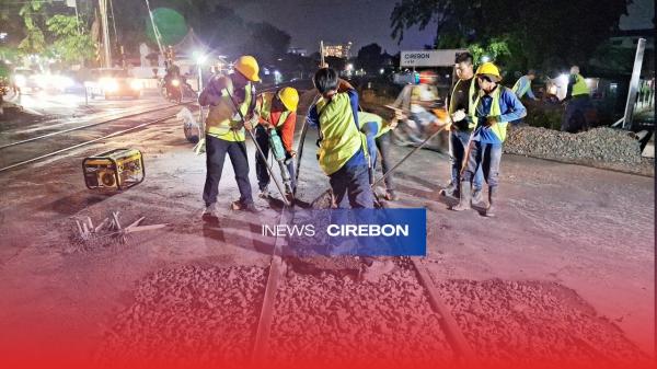 KAI Daop 3 Cirebon Lakukan Perbaikan Geometri Sejumlah 84 Titik Lokasi Perlintasan Sebidang