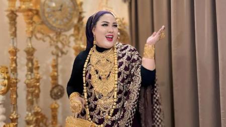 VIRAL Wanita Emas Sekaligus Bos Skincare, Mira Hayati Asal Makassar VIRAL Wanita Emas Sekaligus Bos Skincare, Mira Hayati Asal Makassar