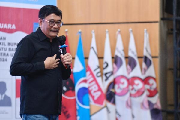 Djarot Warning Anggota DPRD Sumut: Main Dua Kaki ke Bobby, Siap-Siap Dipecat! 