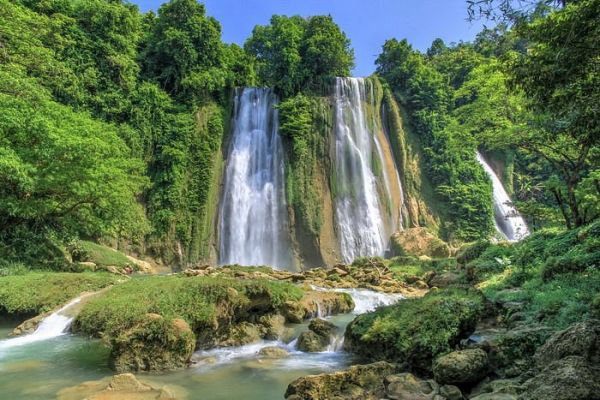 7 Tempat Wisata Air Ekstrim Sukabumi, No 5 Destinasi yang menakjubkan dengan 3 Tingkatan Air Terjun