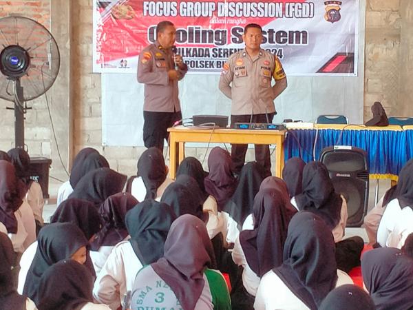 Kanit Binmas Polsek Bukit Kapur Adakan Forum Group Discussion di SMA Negeri 3 Dumai