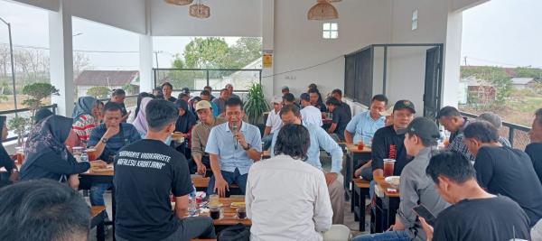 Saat Setyo Wahono “Ngopi” Bareng Pemuda Kreatif di Kedungadem