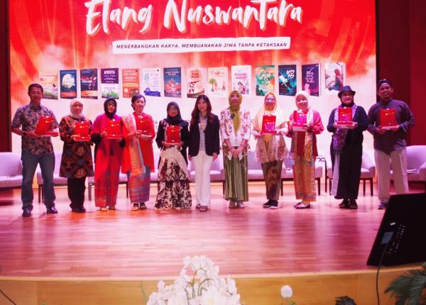 Parade Agung 14 Buku Filmis Elang Nuswantara