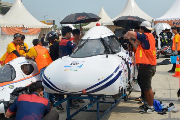 Tim Antawirya UNDIP Raih Prestasi di Kontes Mobil Hemat Energi 2024