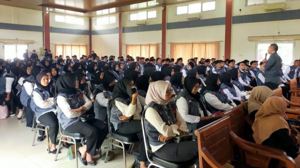 Ratusan Pengawas TPS di Rangkasbitung Dilantik, Siap Jaga Kedaulatan Suara di Pilkada Lebak!