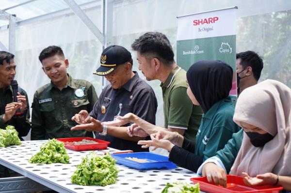 Bantu Jaga Ketahanan Pangan Nasional, PT Sharp Luncurkan Program Hydro Heroes