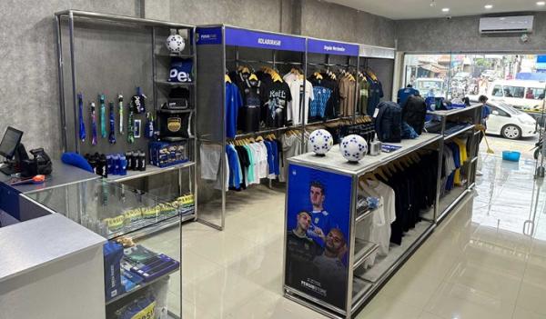 Lebih Dekat dengan Bobotoh, Persib Hadirkan Store Baru di Lembang