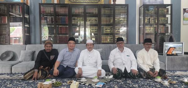 Pengasuh Ponpes Langitan Restui Yani-Alif, Pesan Fokus pada Pesantren dan Pendidikan Akhlak