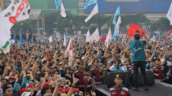 Kampanye Perdana Airin-Ade di Kabupaten Tangerang Dipenuhi Ribuan Massa