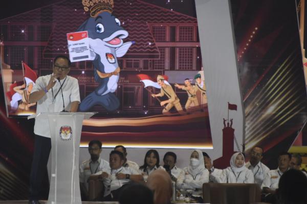 Debat Publik Kedua Pilkada Gubernur Sumsel 2024, meski Sempat Gugup Cik Ujang Tampil Tenang