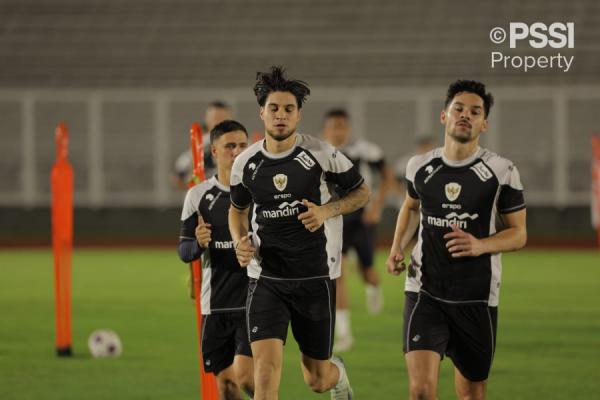 Latihan Perdana Jelang Debut Kevin Diks di Timnas Indonesia