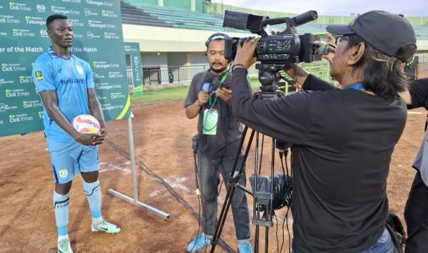 Terlalu Bergantung Pada Ezechiel, Pelatih Persela Akan Lakukan ini