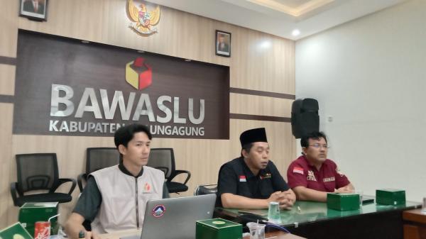 568 APK Pilkada 2024 di Tulungagung Langgar Aturan, Bakal Segera Ditertibkan