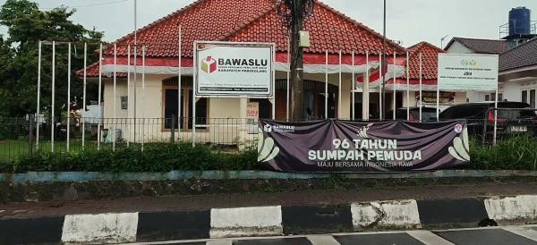 Bawaslu Pandeglang Sebut Bagi-bagi Uang Calon Bupati Tidak Melanggar Pemilu