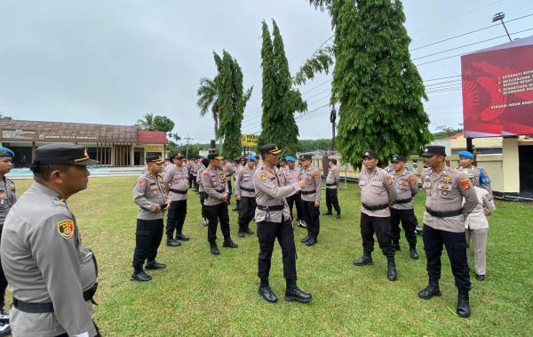 Kapolres Way Kanan Ingatkan Anggota Untuk Tetap Waspada dan Tidak Underestimate jelang Pilkada