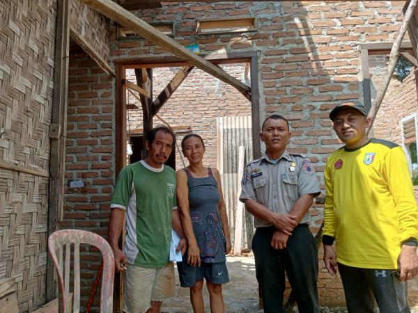 Hidup dalam Keterbatasan: Keluarga di Pringsewu Butuh Bantuan untuk Rumah Layak