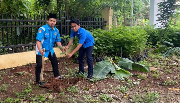 Warisi Masa Depan, KNPI Banten Gerakkan Aksi Hijau di Hari Menanam Pohon Nasional