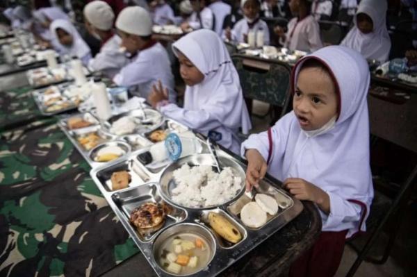 Anggaran Makan Bergizi Dipangkas Jadi Rp10.000 per Hari, Prabowo: Disesuaikan Keuangan Negara