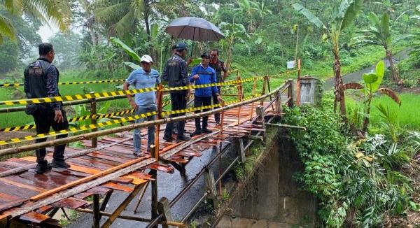 Jembatan Utama Ambruk, 1.400 KK di Dekat Kawasan Baduy Terisolasi