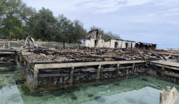 Kebakaran Hebat Di Karimunjawa, 8 Bangunan Penginapan Ludes Terbakar, Ikan Hiu Selamat