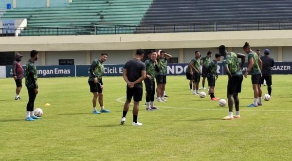 Prediksi Pertandingan Persela vs Persipura Kompetisi Pegadaian Liga 2 2024