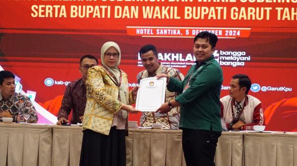 Paslon 02 Pilbup Garut dan Paslon 04 Pilgub Jabar Raih Suara Terbanyak Pilkada 2024 di Garut