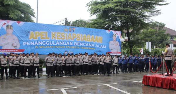 Kapolresta Tangerang Turun Langsung Pimpin Apel Siaga Bencana