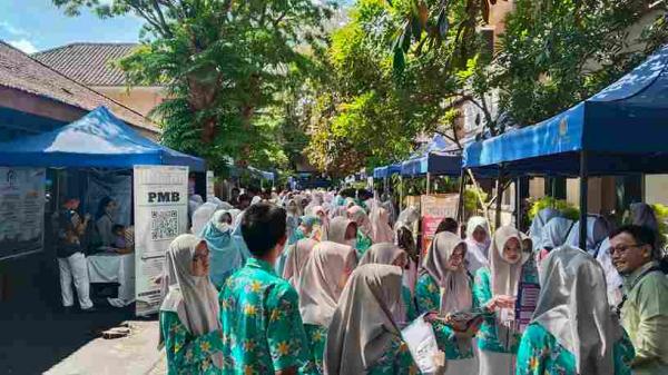 Persiapan Masuk PT, SMA 1 Karanganyar Gelar Edufair