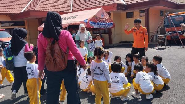 Siswa TK Kemala Bhayangkari Ciamis Ikuti Mitigasi Bencana, Ciptakan Generasi Tanggap Darurat