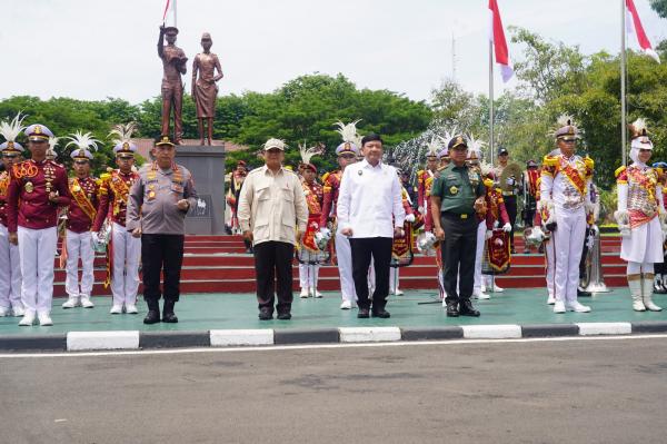 FOTO: Rangkaian Kunjungan Presiden Prabowo di Semarang, Pengamanan Ketat TNI dan Polri