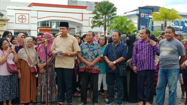 Kendalikan Inflasi Menjelang Natal dan Tahun Baru, Pemkab Kobar Gelar Operasi Pasar Murah