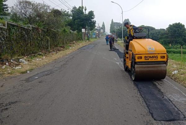 Sambut Nataru 2025, Pemkab Kuningan Fokus Perbaikan Jalan