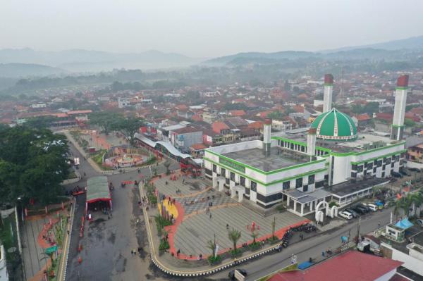 Tempat Wisata di Kuningan, Pesona Alam di Lereng Gunung Ciremai Pilihan Favorit