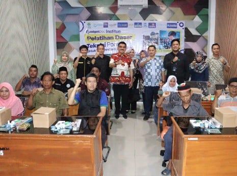 Pemkot Cirebon Gelar Pelatihan Dasar Teknisi Ponsel untuk Penyandang Disabilitas