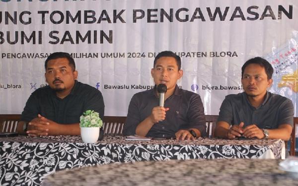 Bawaslu Blora Luncurkan Buku 'Ujung Tombak Pengawasan Pemilu di Bumi Samin'