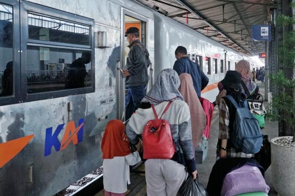 Update! Ketersediaan Tiket Kereta Api di Daop 4 Semarang