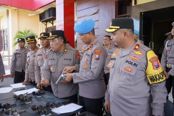 Polres Probolinggo Cek Senjata Personel, Hindari Penyalahgunaan di Momen Nataru