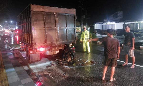 Tabrak Truk Parkir, Pemotor di Koba Bangka Tengah Alami Luka Berat